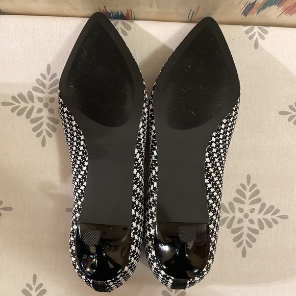 Houndstooth 2 1/2 “ Heels - Picture 5 of 6